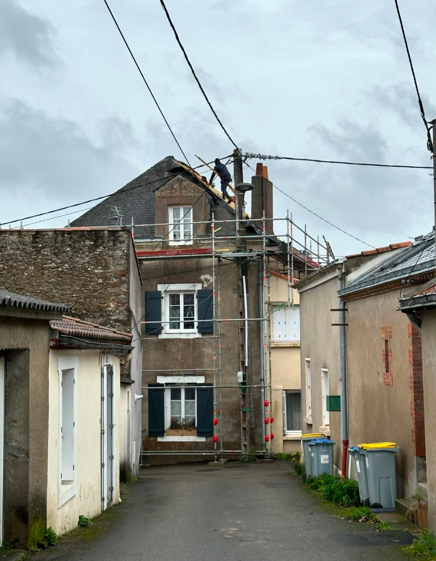 Rénovation complète d'une toiture en ardoise à Beautour près de Nantes