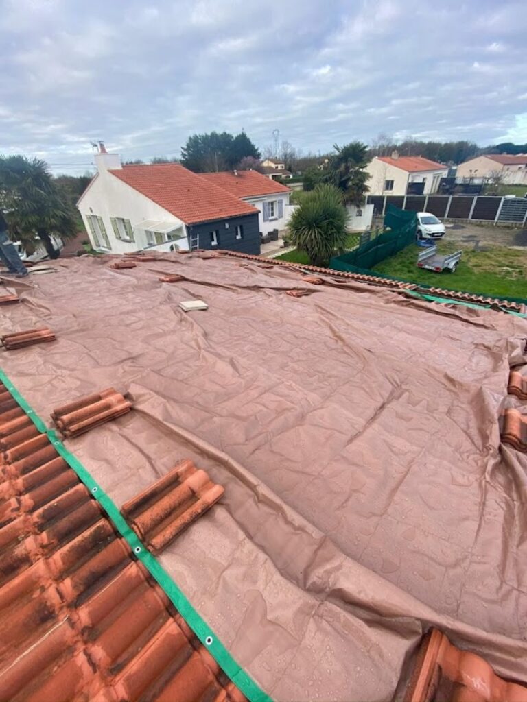 Réalisation d'une couverture en shingle à Vertou par Bourgeois Couverture
